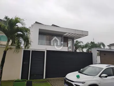 Casa de Condomínio com 4 Quartos à venda, 320m² no Recreio dos Bandeirantes, Rio de Janeiro