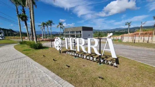 Lote/Terreno à venda, 126m² no Potecas, São José