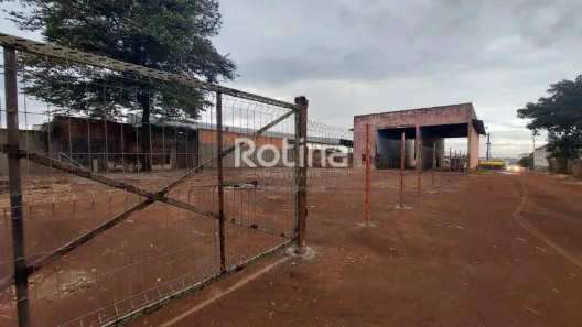 Galpão/Depósito/Armazém para alugar, 600m² no Minas Gerais, Uberlândia