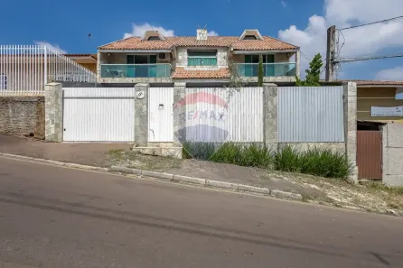 Sobrado com 7 Quartos à venda, 408m² no Guarani, Colombo