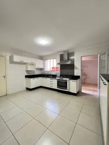 Casa com 3 Quartos à venda, 242m² no Jardim Brasil, Bauru