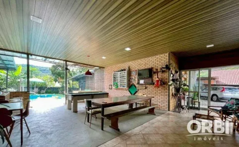 Casa com 3 Quartos à venda, 586m² no Belchior Central, Gaspar