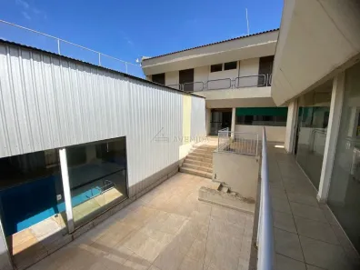 Imóvel Comercial com 4 Quartos para alugar, 590m² no Kennedy, Londrina