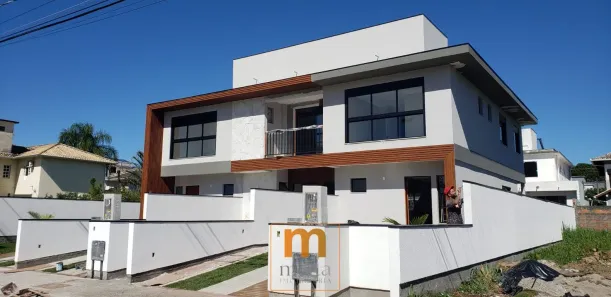 Casa com 3 Quartos à venda, 118m² no Campeche, Florianópolis