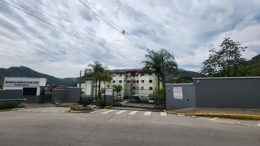 Apartamento com 2 Quartos para alugar, 53m² no Cedrinho, Brusque