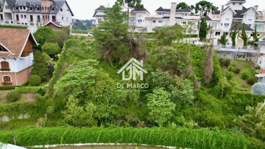 Lote/Terreno à venda, 750m² no Vila Capivari, Campos do Jordão