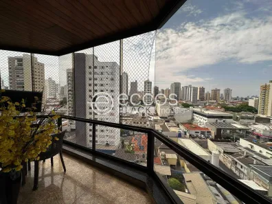 Apartamento com 4 Quartos para alugar, 340m² no Fundinho, Uberlândia