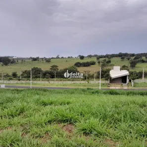 Lote/Terreno à venda, 278m² no Granja Marileusa, Uberlândia