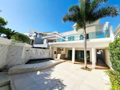 Casa de Condomínio com 4 Quartos à venda, 460m² no Recreio dos Bandeirantes, Rio de Janeiro