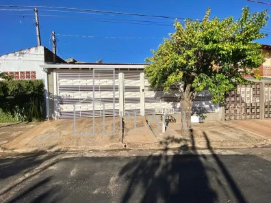 Casa com 3 Quartos à venda, 160m² no Jardim Nacional, Marília