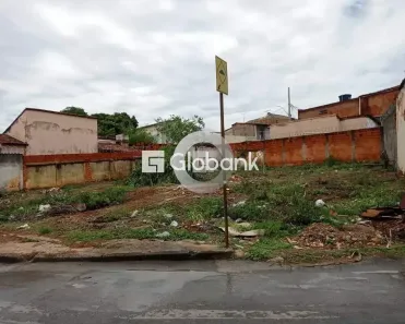 Lote/Terreno à venda, 470m² no Roxo Verde, Montes Claros