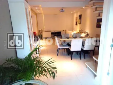 Casa de Condomínio com 4 Quartos à venda, 190m² no Pechincha, Rio de Janeiro