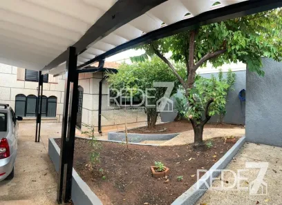 Sobrado com 4 Quartos à venda, 190m² no Parque São Quirino, Campinas