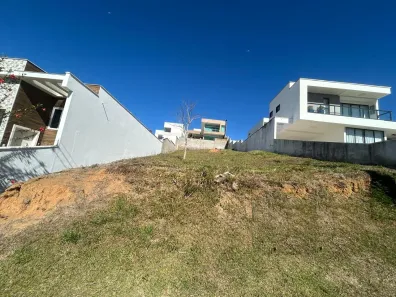 Lote/Terreno à venda, 420m² no Grama, Juiz de Fora
