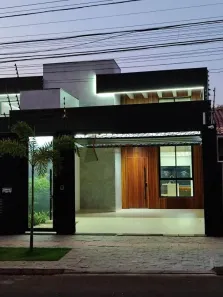 Casa com 3 Quartos à venda, 122m² no Jardim Indaiá, Maringá