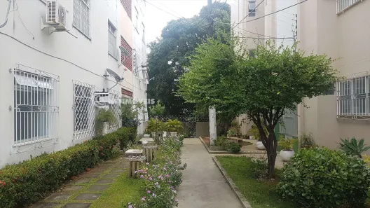 Apartamento com 2 Quartos à venda, 69m² no Candeal, Salvador