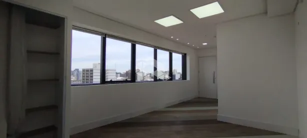 Sala Comercial à venda, 34m² no Centro, Canoas