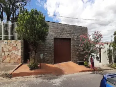 Casa com 5 Quartos à venda, 400m² no São João Batista (Venda Nova), Belo Horizonte