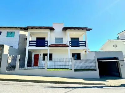 Casa com 4 Quartos à venda, 235m² no Ipiranga, São José
