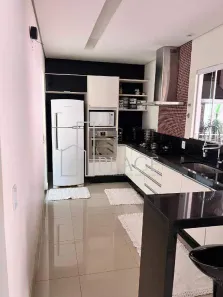 Casa com 2 Quartos à venda, 185m² no Jardim Nazareth, Marília