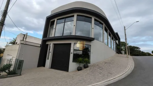 Ponto Comercial para alugar, 180m² no Parque Nova Suíça, Valinhos