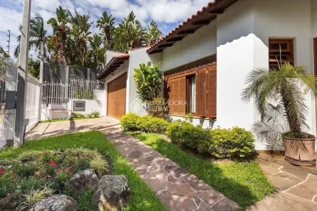 Casa com 3 Quartos à venda, 250m² no Jardim Lindóia, Porto Alegre