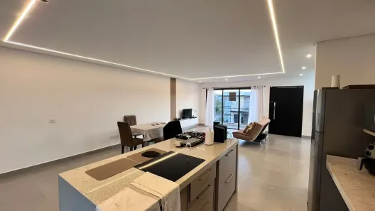 Sobrado com 3 Quartos à venda, 220m² no Condominio Cataguá Way, Taubaté