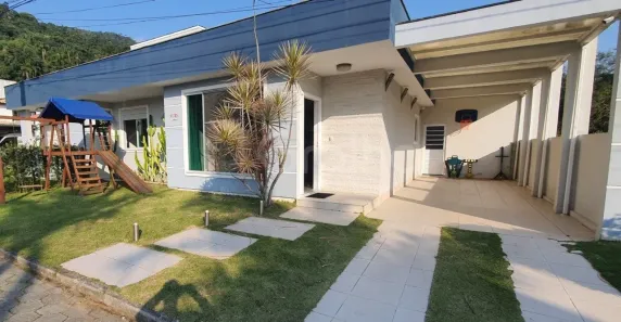 Casa de Condomínio com 4 Quartos à venda, 224m² no Cachoeira do Bom Jesus, Florianópolis
