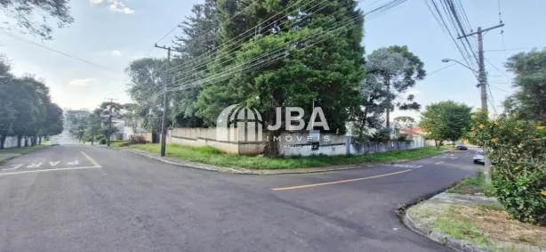 Lote/Terreno à venda, 800m² no Guaíra, Curitiba