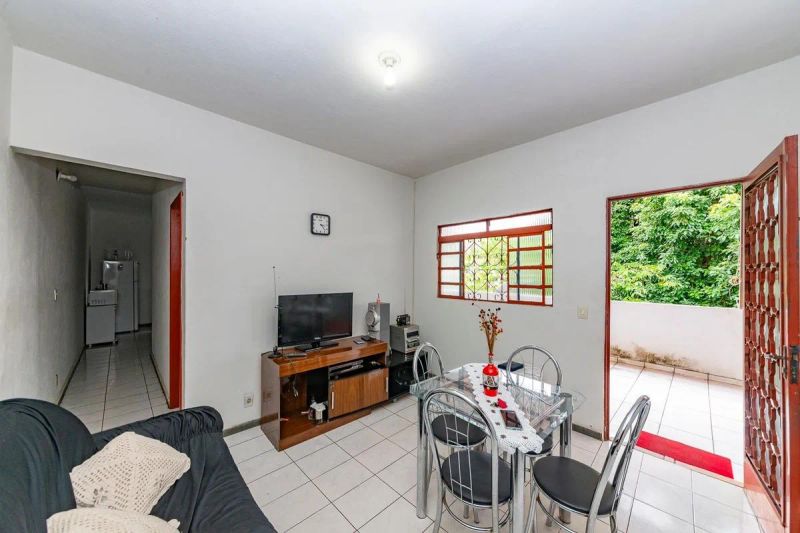 Casa com 3 quartos — Havaí, Belo Horizonte