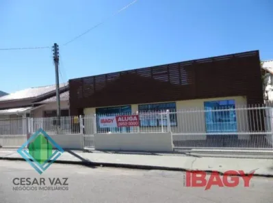 Imóvel Comercial à venda, 221m² no Roçado, São José