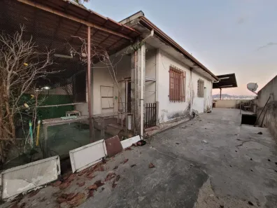 Casa com 3 Quartos à venda, 180m² no Caiçaras, Belo Horizonte