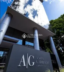 Sala Comercial para alugar, 33m² no Mont Serrat, Porto Alegre