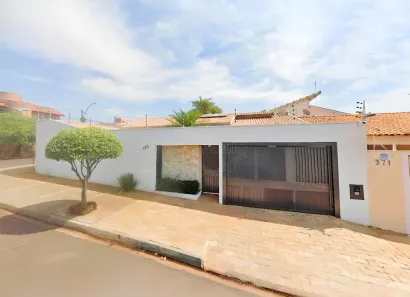 Casa com 3 Quartos à venda, 198m² no Jardim das Roseiras, Araraquara