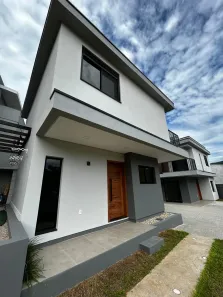 Sobrado com 2 Quartos à venda, 73m² no Ambrósio, Garopaba