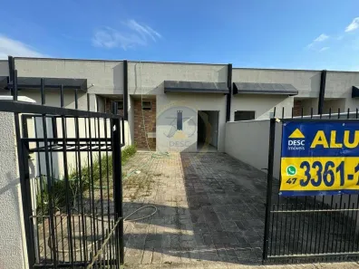 Casa com 2 Quartos para alugar, 63m² no Rio do Meio, Itajaí