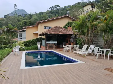 Casa com 4 Quartos à venda, 250m² no Agriões, Teresópolis