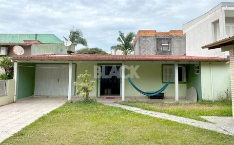 Casa com 2 Quartos à venda, 120m² no Passo de Torres, Passo de Torres