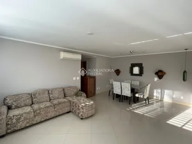 Apartamento com 3 Quartos para alugar, 106m² no Mont Serrat, Porto Alegre