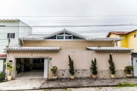 Casa com 3 Quartos à venda, 157m² no Pitangueiras, Rio de Janeiro