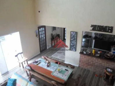 Casa de Condomínio com 3 Quartos à venda, 300m² no Badu, Niterói