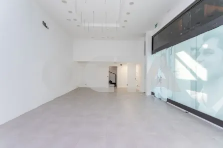 Ponto Comercial para alugar, 76m² no Menino Deus, Porto Alegre