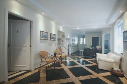 Imóvel Comercial com 6 Quartos à venda, 244m² no Ibirapuera, São Paulo