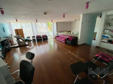 Casa com 7 Quartos à venda, 400m² no Sumarezinho, São Paulo