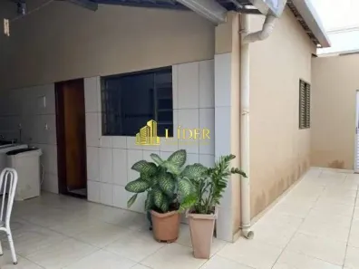 Casa com 5 Quartos à venda, 225m² no Luizote de Freitas, Uberlândia