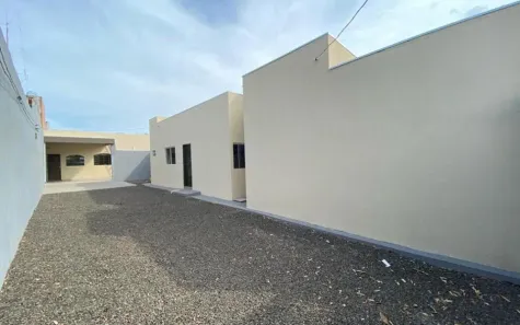 Casa de Condomínio com 2 Quartos para alugar, 49m² no Vila Taveirópolis, Campo Grande