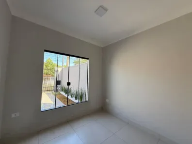 Casa com 3 Quartos à venda, 80m² no Conjunto Habitacional Requião, Maringá
