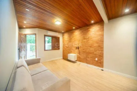 Casa de Condomínio com 3 Quartos para alugar, 140m² no Mário Quintana, Porto Alegre