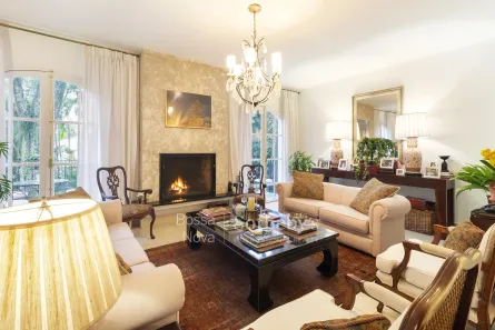 Casa com 4 Quartos para alugar, 460m² no Jardim Guedala, São Paulo