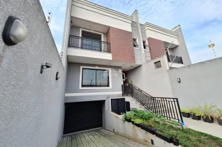 Sobrado com 4 Quartos à venda, 197m² no Boqueirão, Curitiba